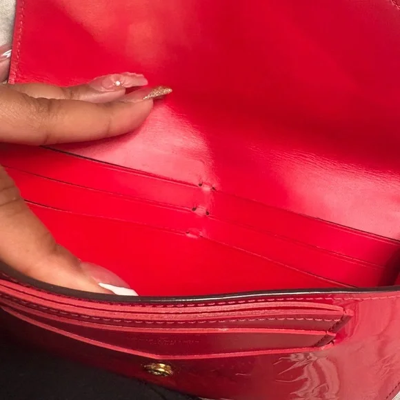 Louis Vuitton Vernis Sarah Wallet - Picture 7 of 9